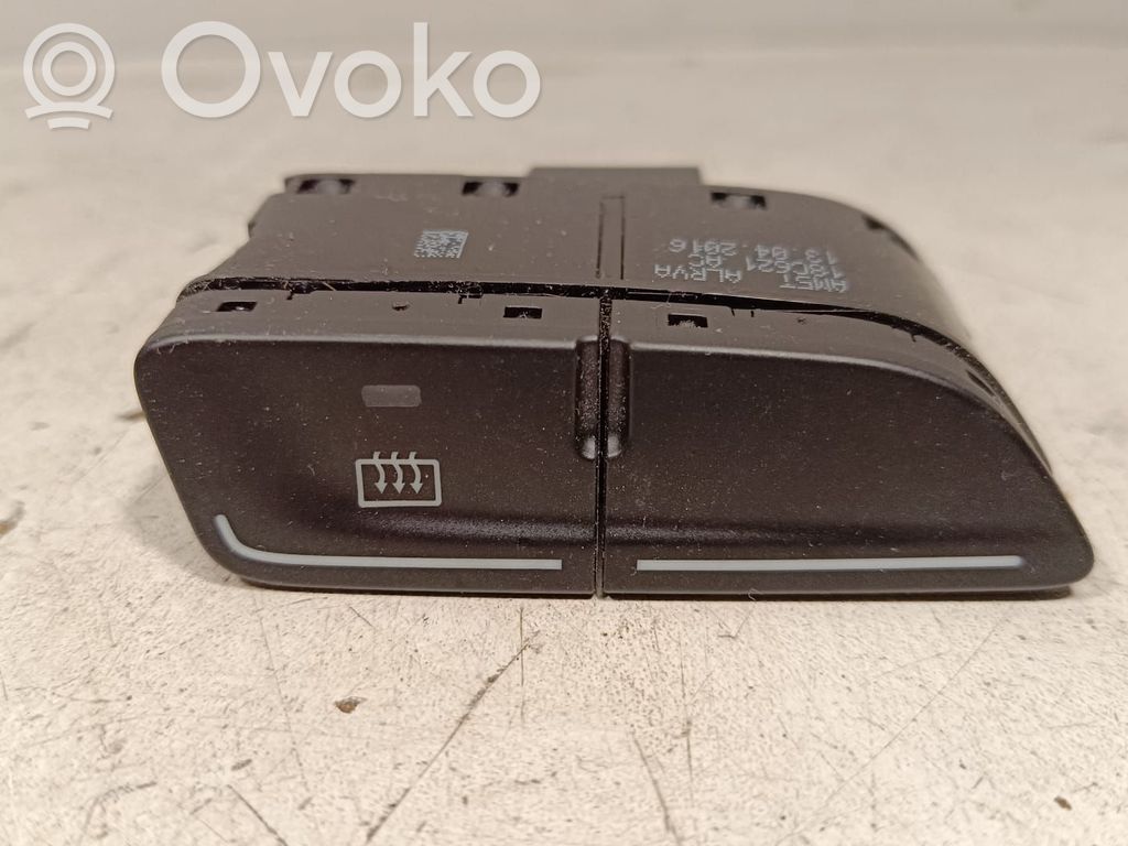 Ford Kuga II Windscreen/window heater switch 