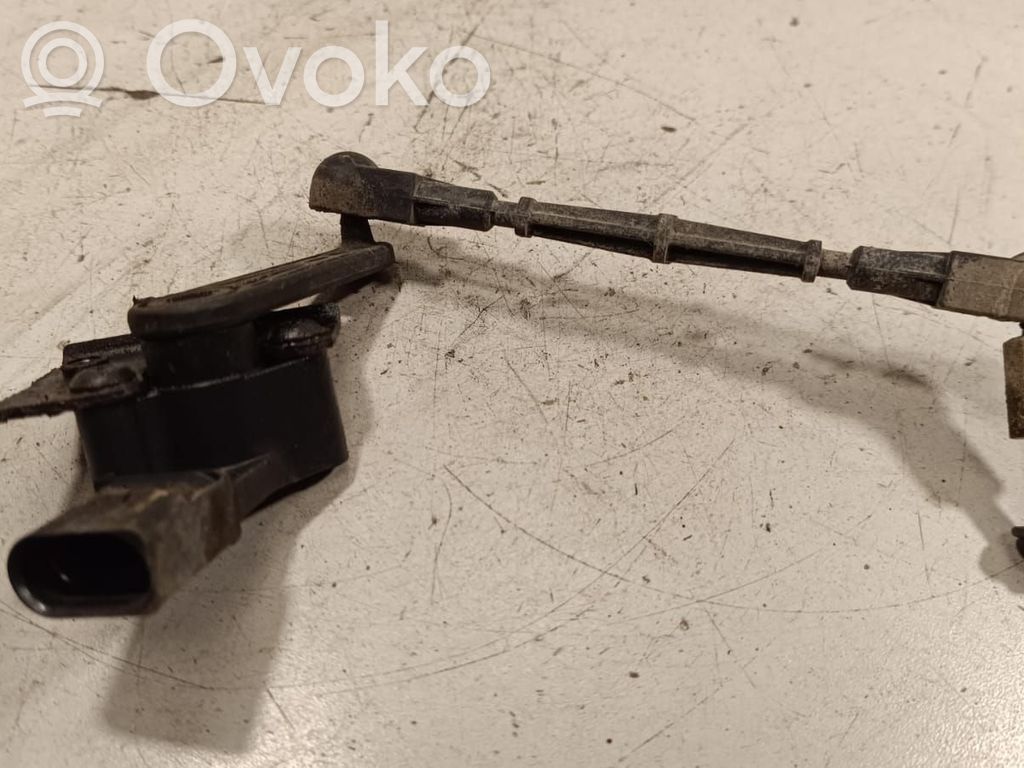 Volkswagen Touareg III Headlight/headlamp level sensor 
