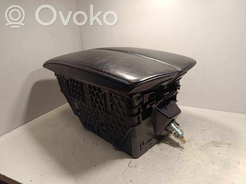 BMW X5 E70 Armrest 