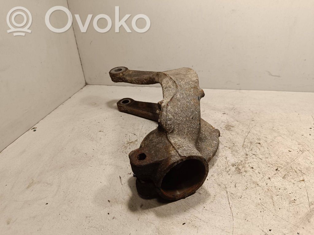 BMW X5 E70 Lower shock absorber bracket 