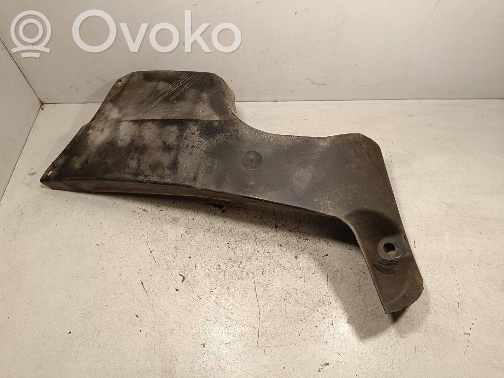 Nissan Qashqai Apakšas aizsargs šasijas aizmugurējā daļā 