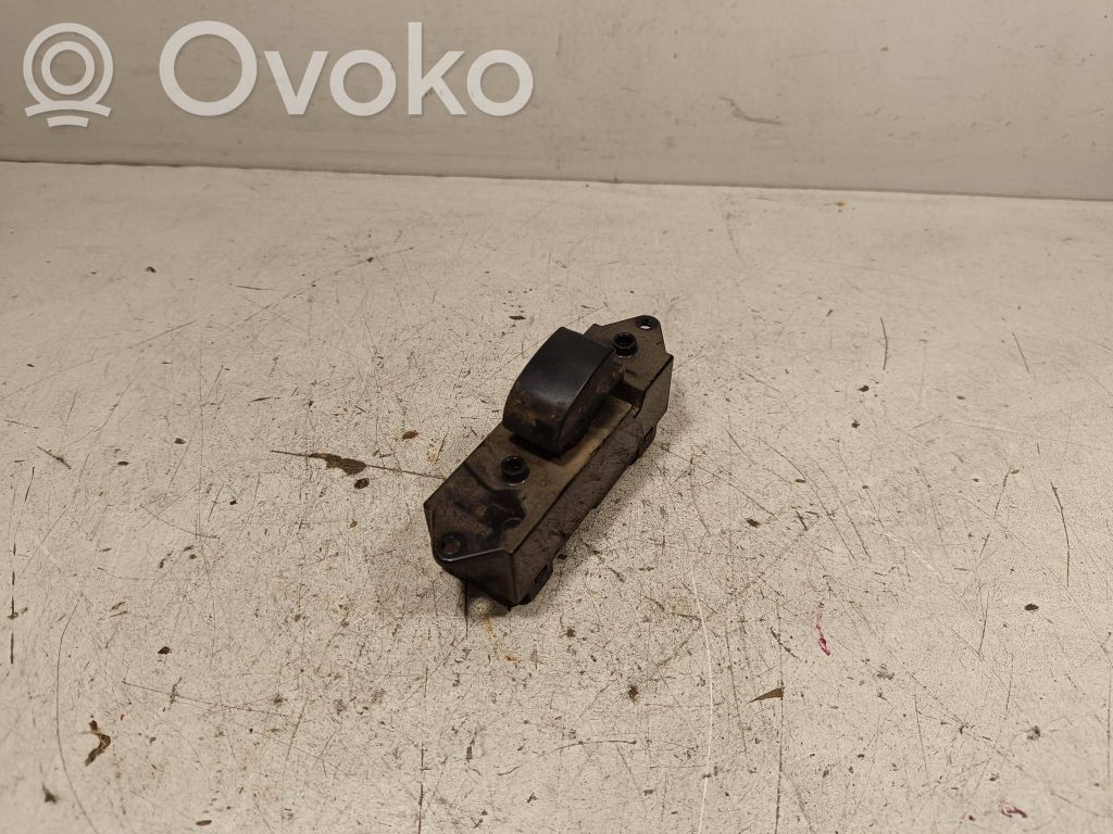 Mitsubishi L200 Electric window control switch 