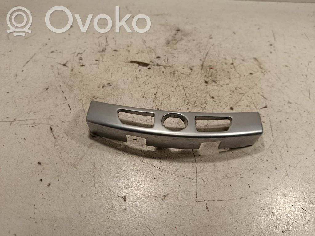 Inne części wnętrza samochodu   51169113685