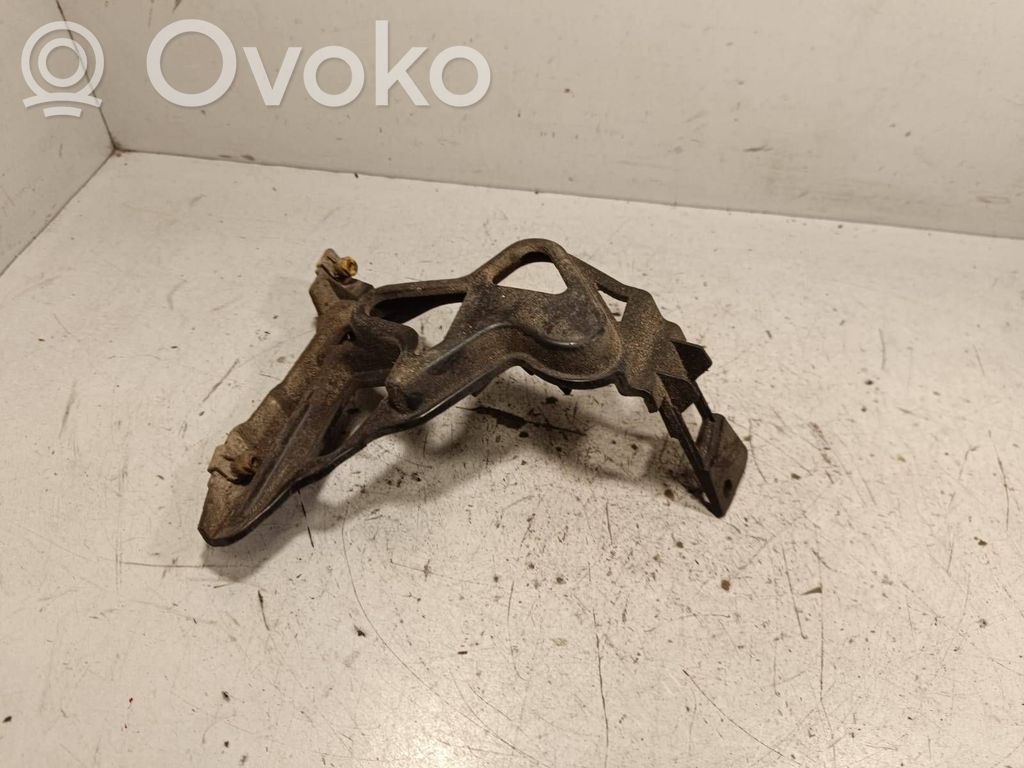 BMW 7 F01 F02 F03 F04 Uchwyt / Mocowanie błotnika przedniego 