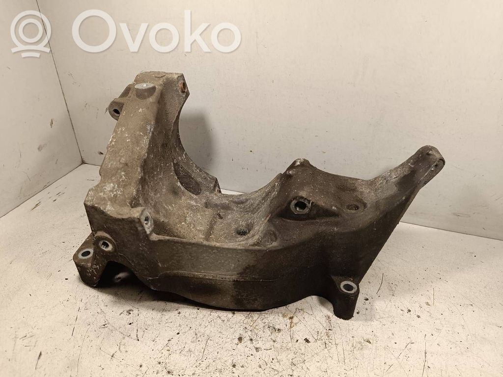 BMW 7 F01 F02 F03 F04 Generator/alternator bracket 