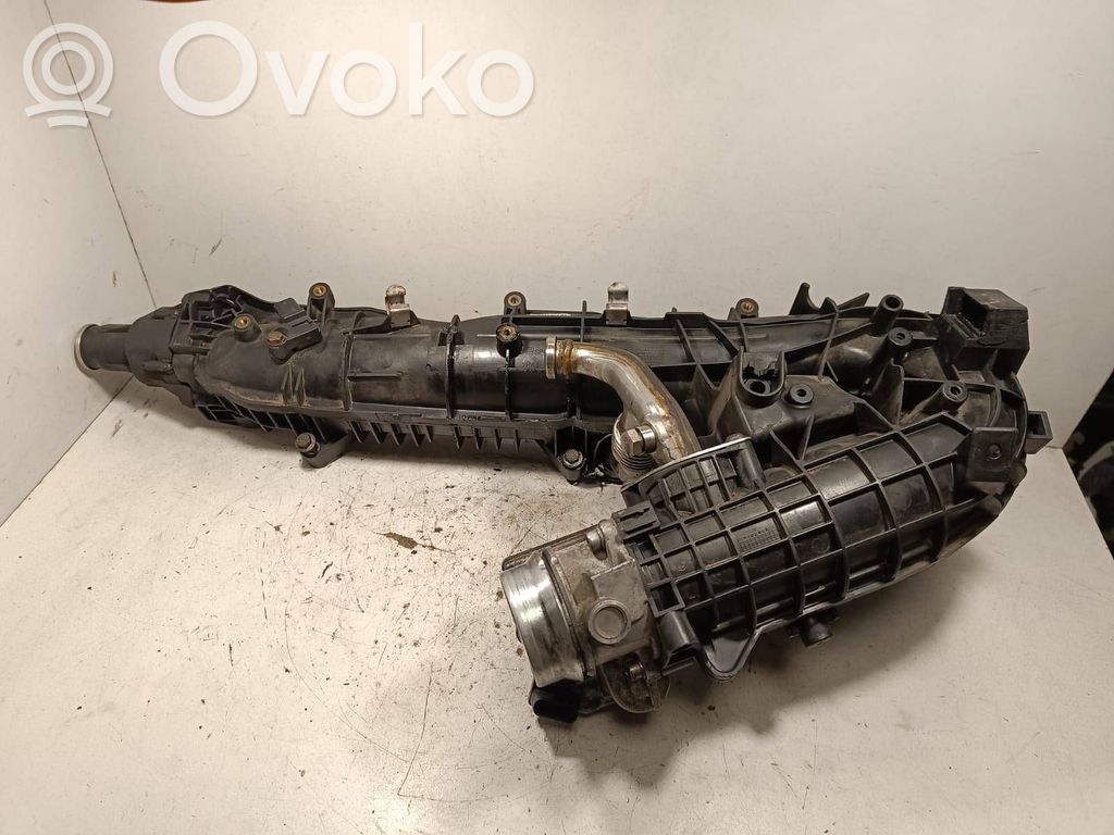 BMW 7 F01 F02 F03 F04 Kolektorius įsiurbimo 