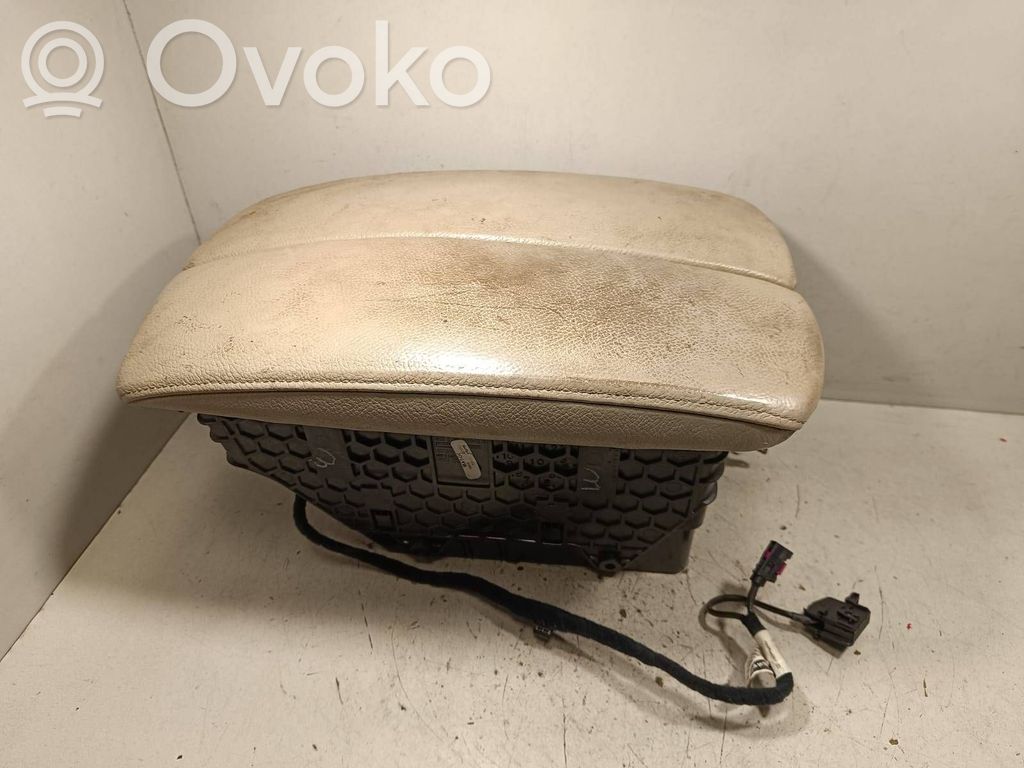 BMW X6 E71 Armrest 