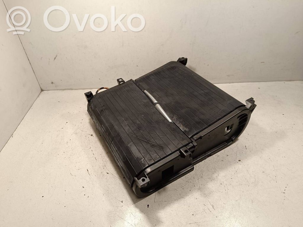 BMW X6 E71 Cup holder front 