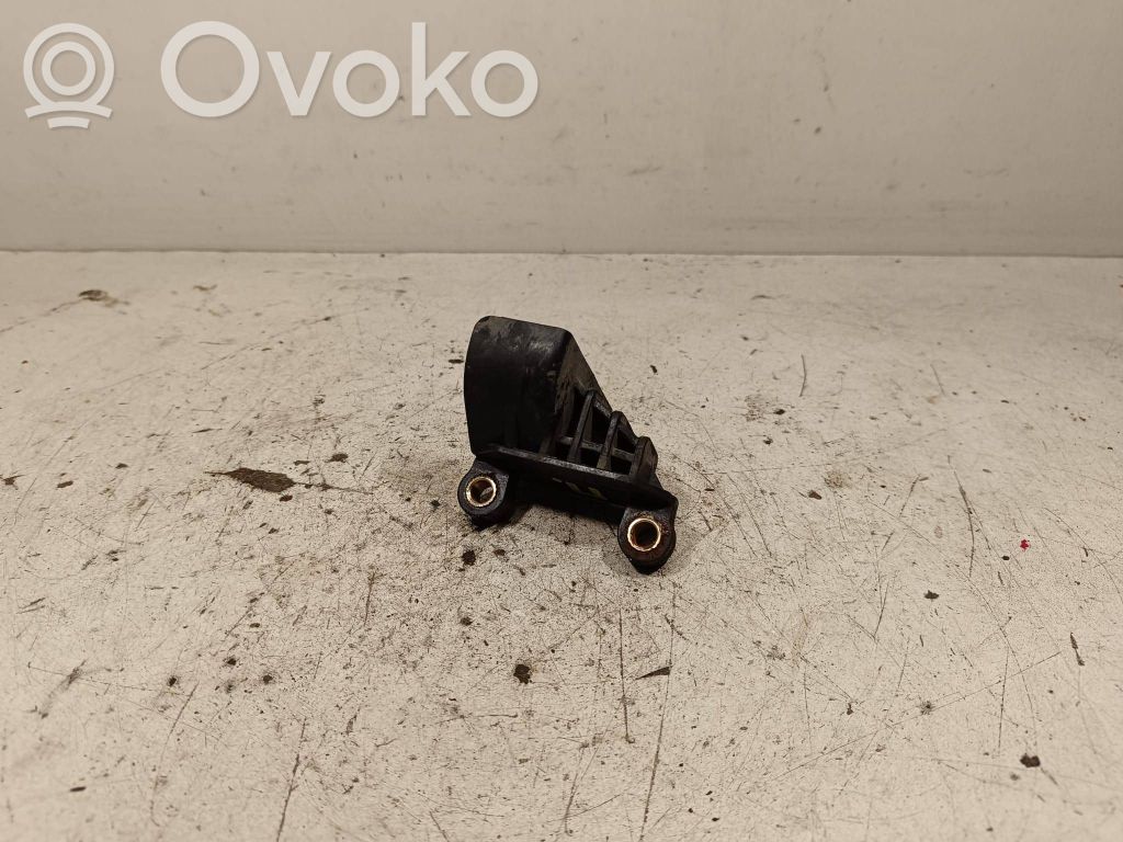 Jaguar XE Support, fixation radiateur 