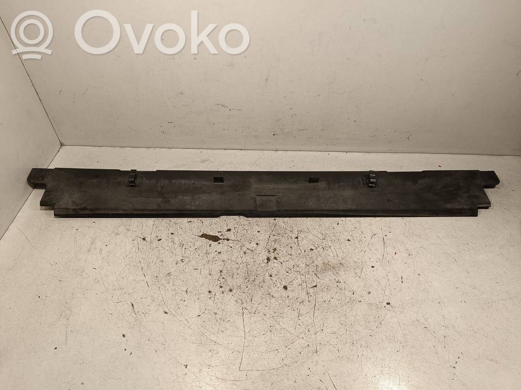 BMW 4 F32 F33 Radiatorių apdaila 