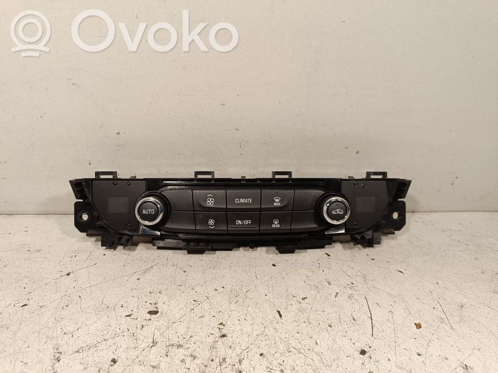 Opel Insignia B Climate control unit 