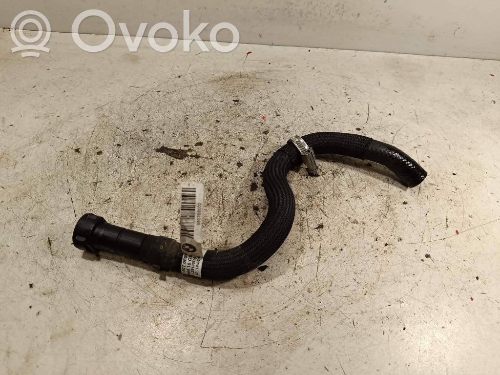 BMW 3 F30 F35 F31 Degvielas caurulīte (-es) 