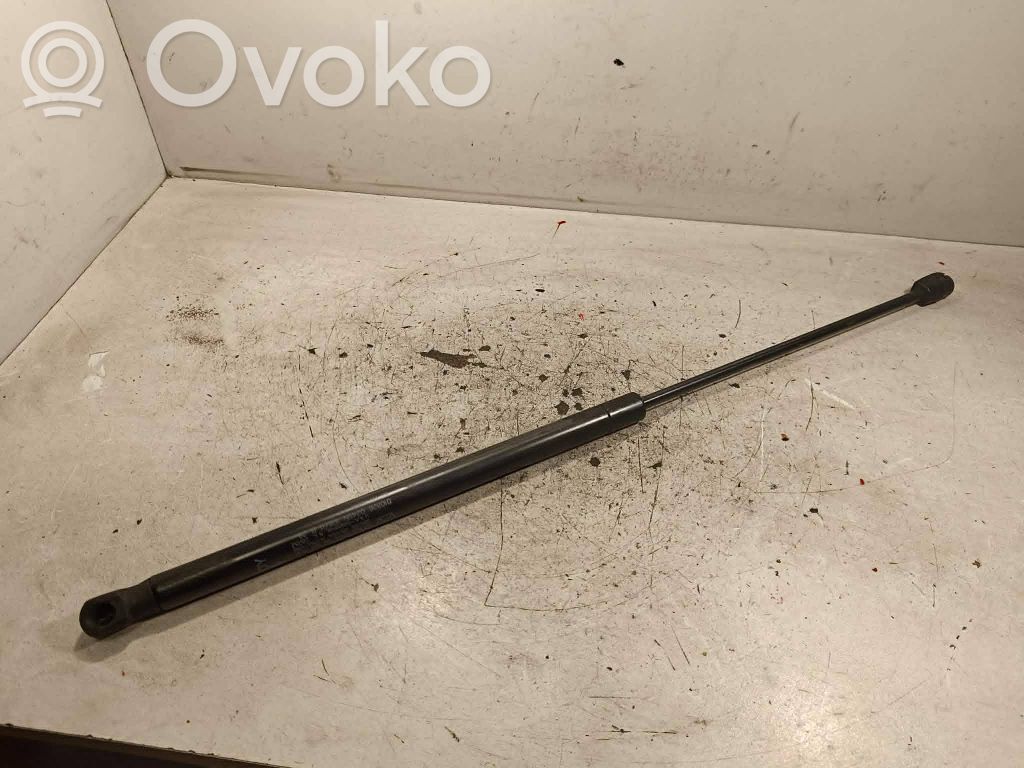 Jeep Grand Cherokee Siłownik maski przedniej 