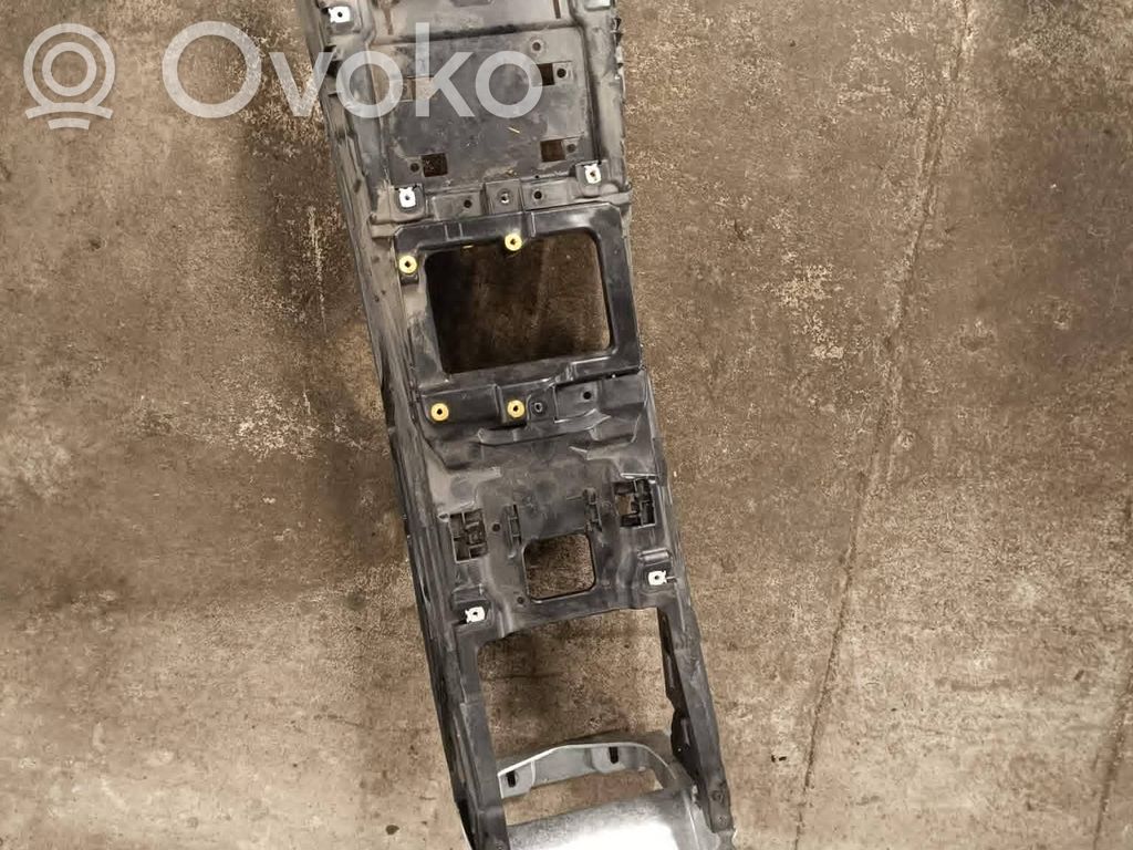Audi Q7 4M Centrālā konsole 