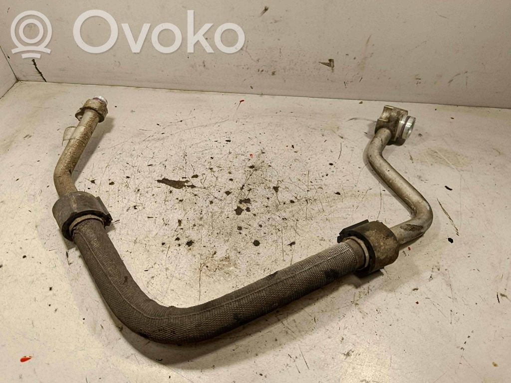 Audi Q7 4M Ilmastointilaitteen putki (A/C) 