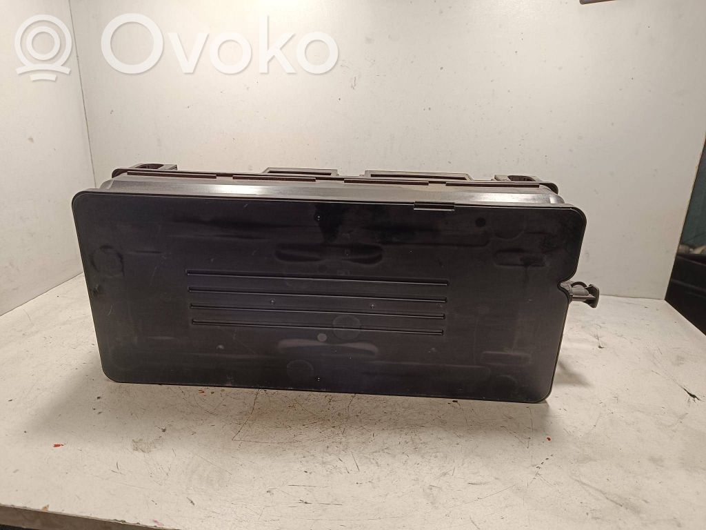 Audi SQ7 Maitinimo valdymo blokas 