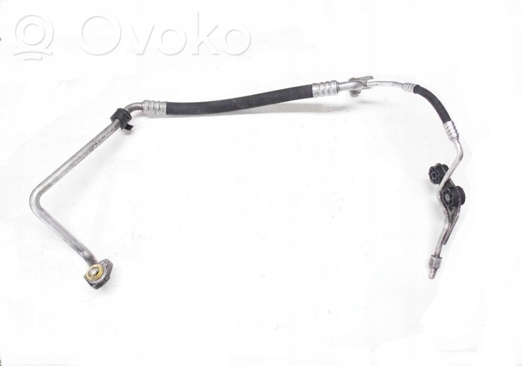 BMW 5 E60 E61 Ilmastointilaitteen putki (A/C) 