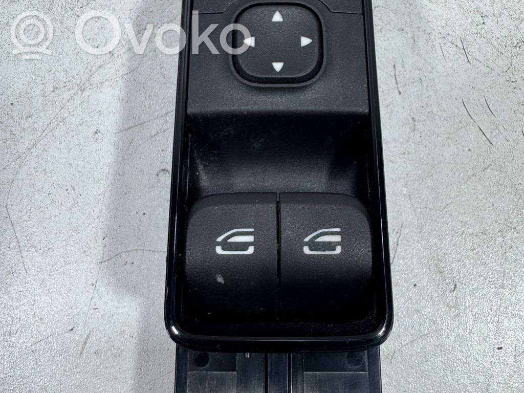 Mercedes-Benz Sprinter W907 W910 Przyciski szyb 