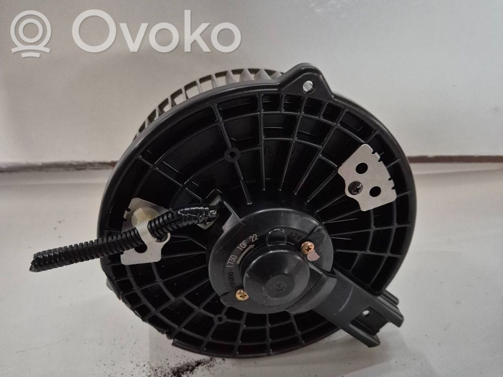 Mazā radiatora ventilators   10F22