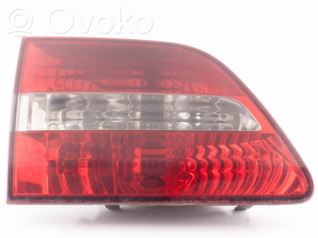 Fiat Stilo Aizmugurējais lukturis pārsegā 