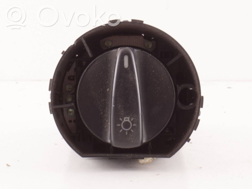 Volkswagen Golf IV Light switch 