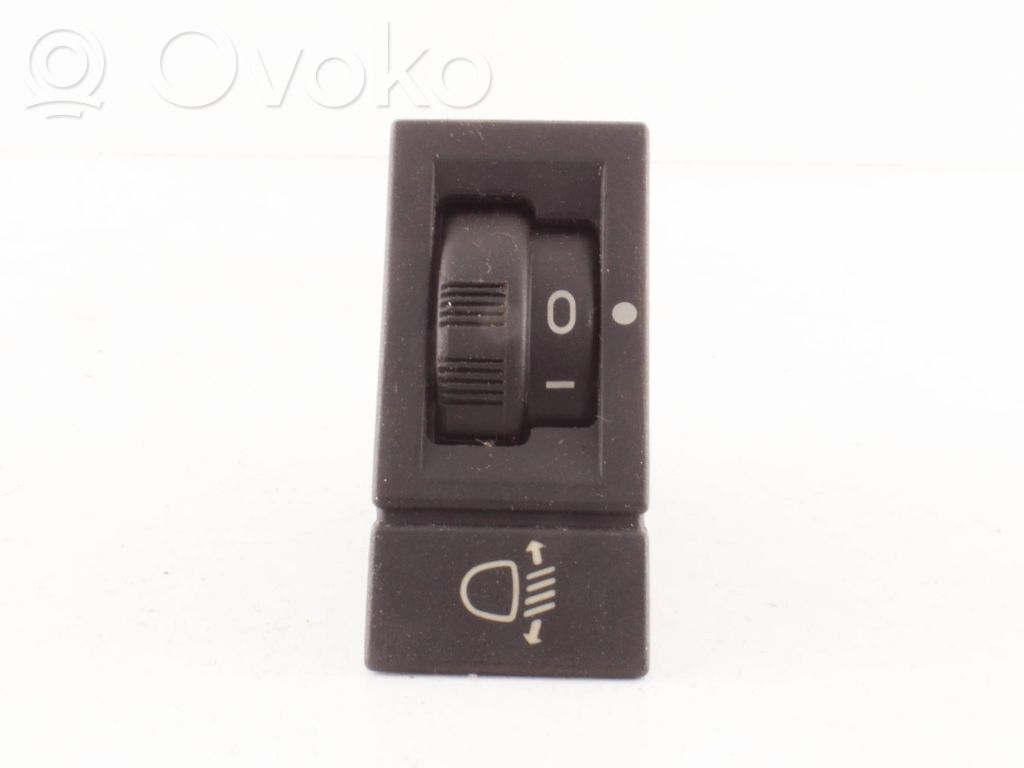 Peugeot 607 Headlight level height control switch 