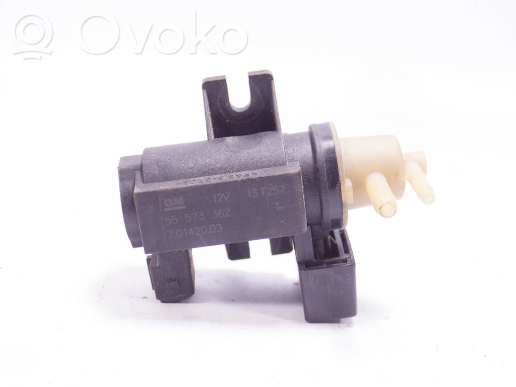 Opel Astra J Zawór podciśnienia / Elektrozawór turbiny 