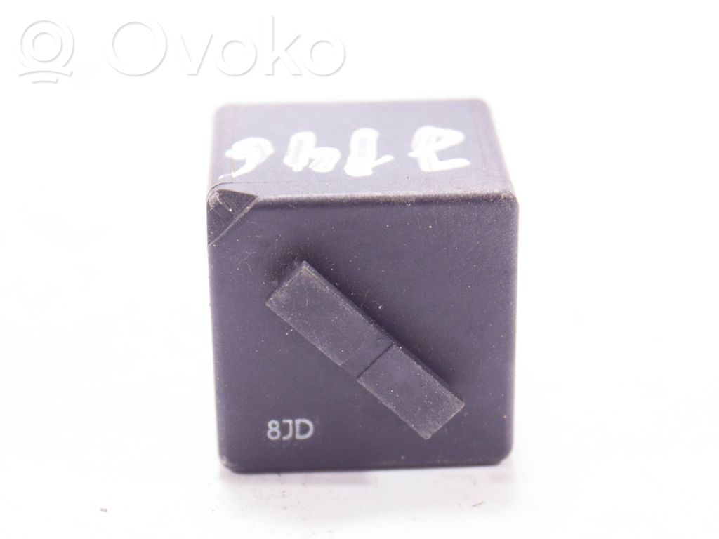 Muu rele   93BG14N089C1B,V23136J4X31
