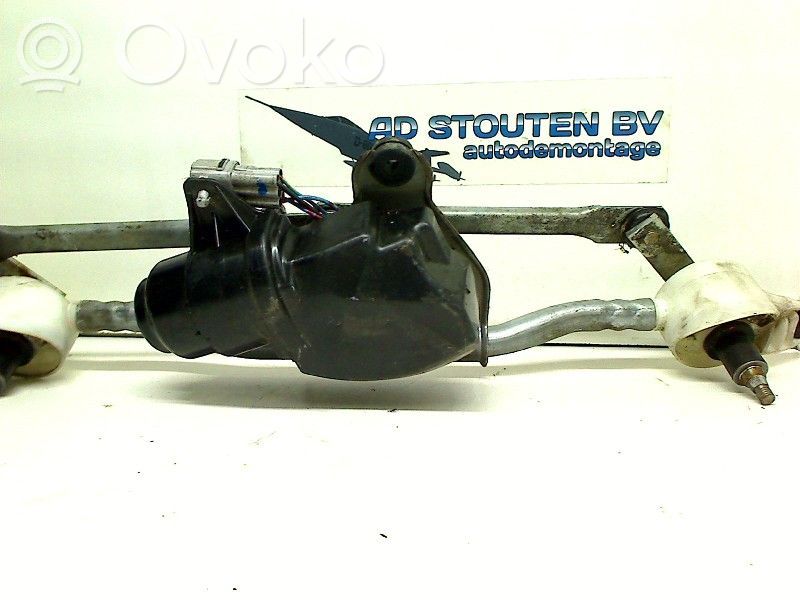 Front wiper linkage