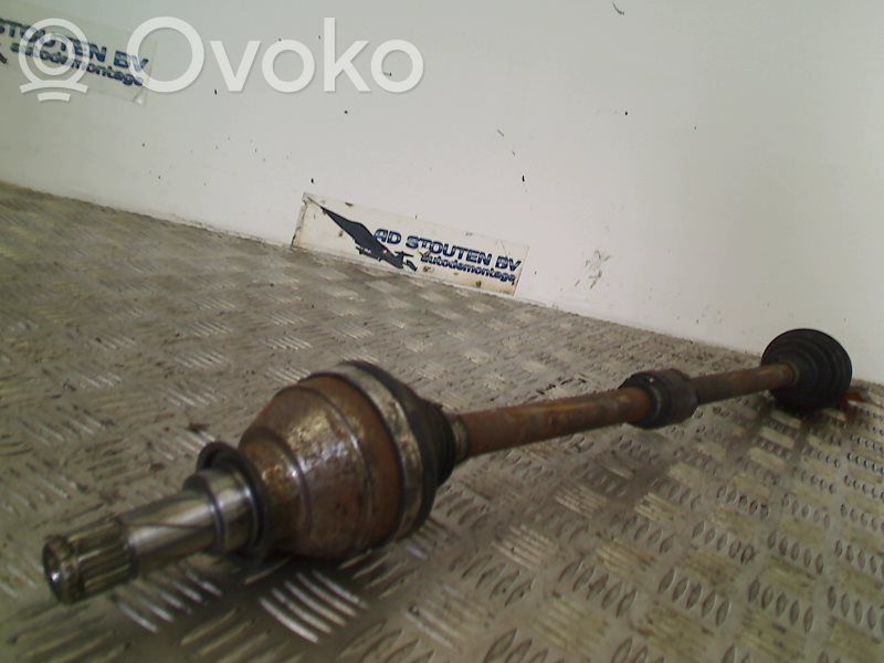 Priekinis pusašis   39083853,39083853