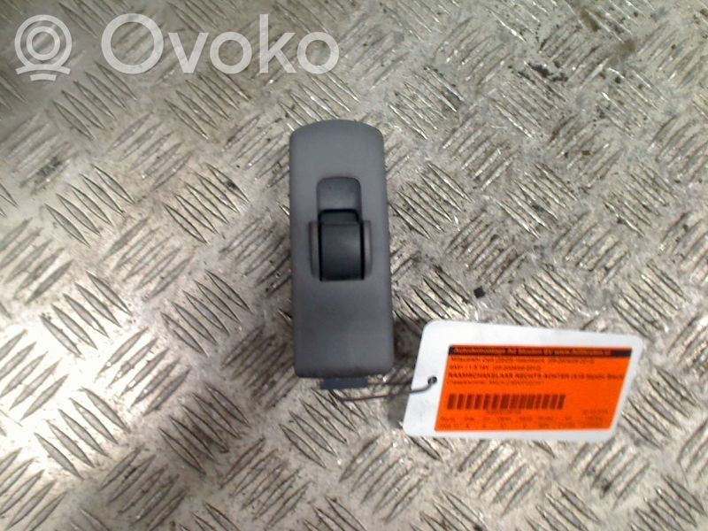 Mitsubishi Colt Electric window control switch 