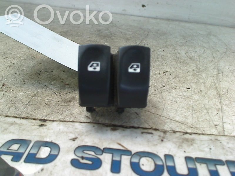 Renault Modus Electric window control switch 