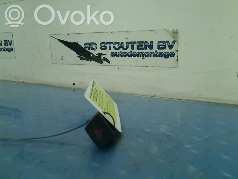 Hätävilkkujen kytkin