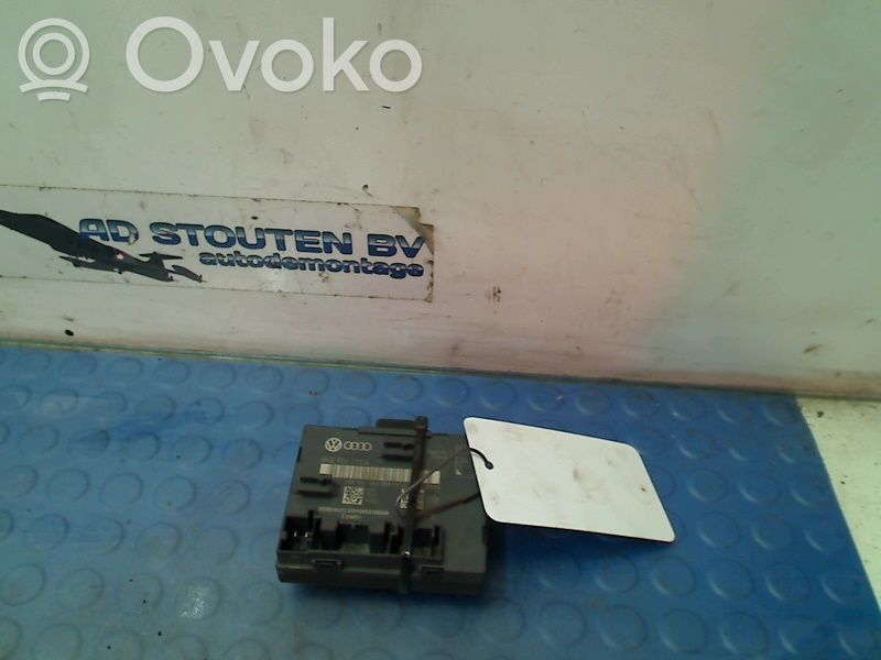 Audi A4 S4 B8 8K Centralina/modulo chiusura centralizzata portiere 