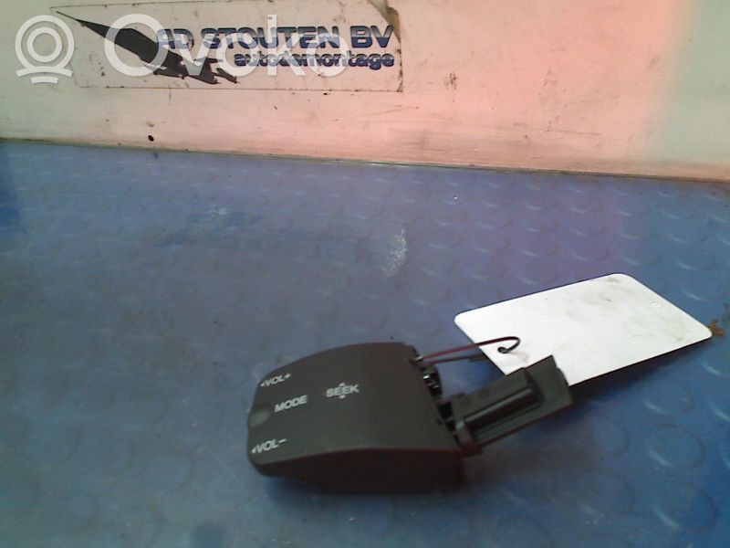 Ford Focus Pulsanti/interruttori sul volante