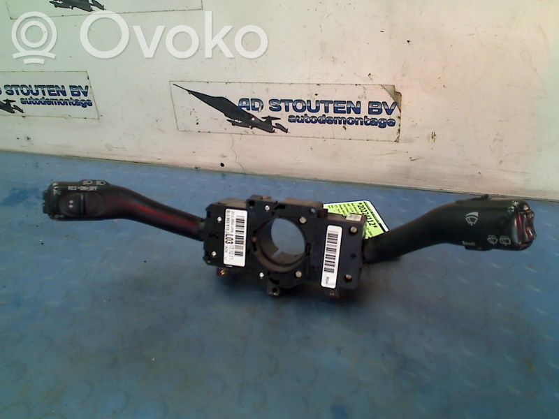 Boutons / interrupteurs volant   4B0953503H,4B0953503H,4B0953503H