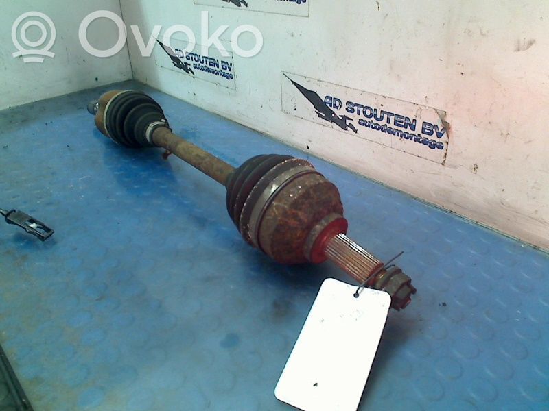 Etuvetoakseli
