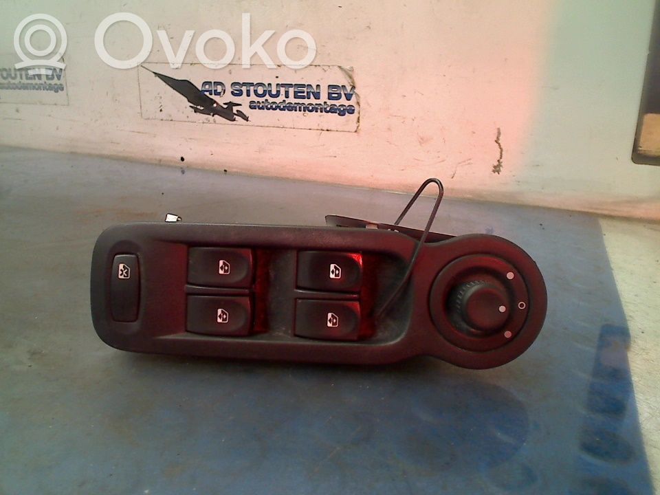 Renault Modus Comutator comandă geamuri electrice 