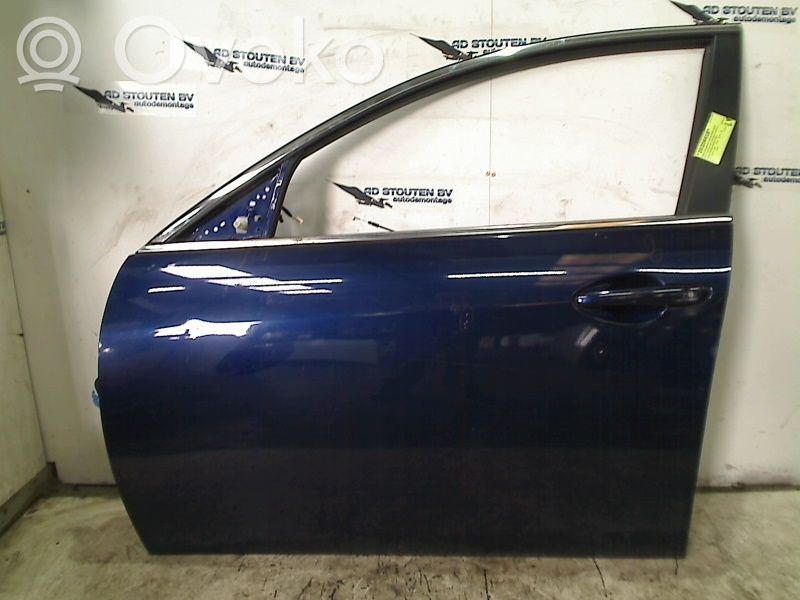 Durvis