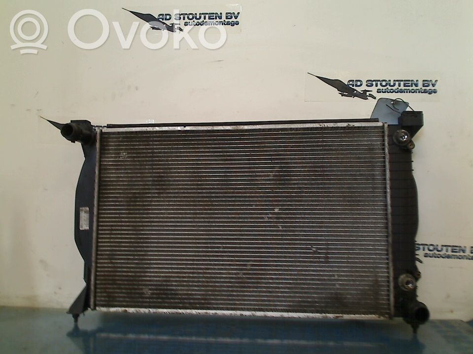 Audi A4 S4 B7 8E 8H Chłodnica / Komplet 