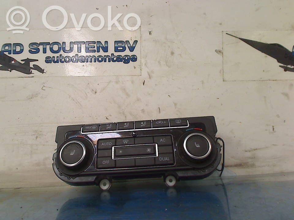 Volkswagen PASSAT B7 Climate control unit