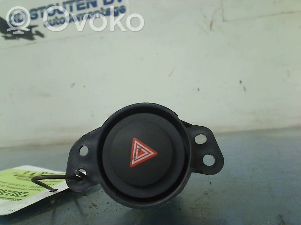 Peugeot 108 Interruttore luci di emergenza 