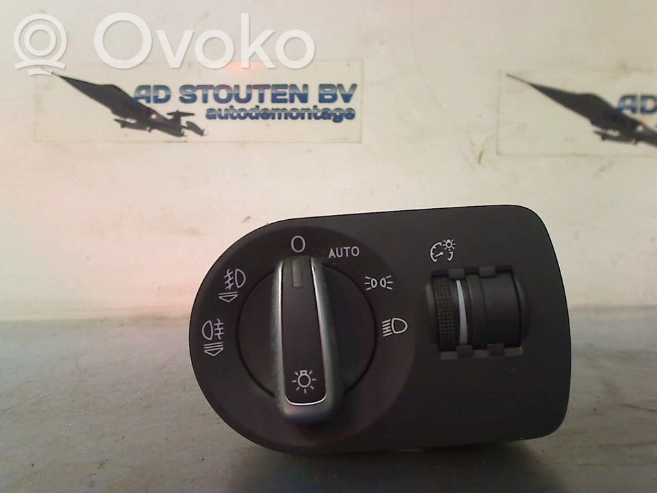 Audi Q3 8U Przełącznik świateł