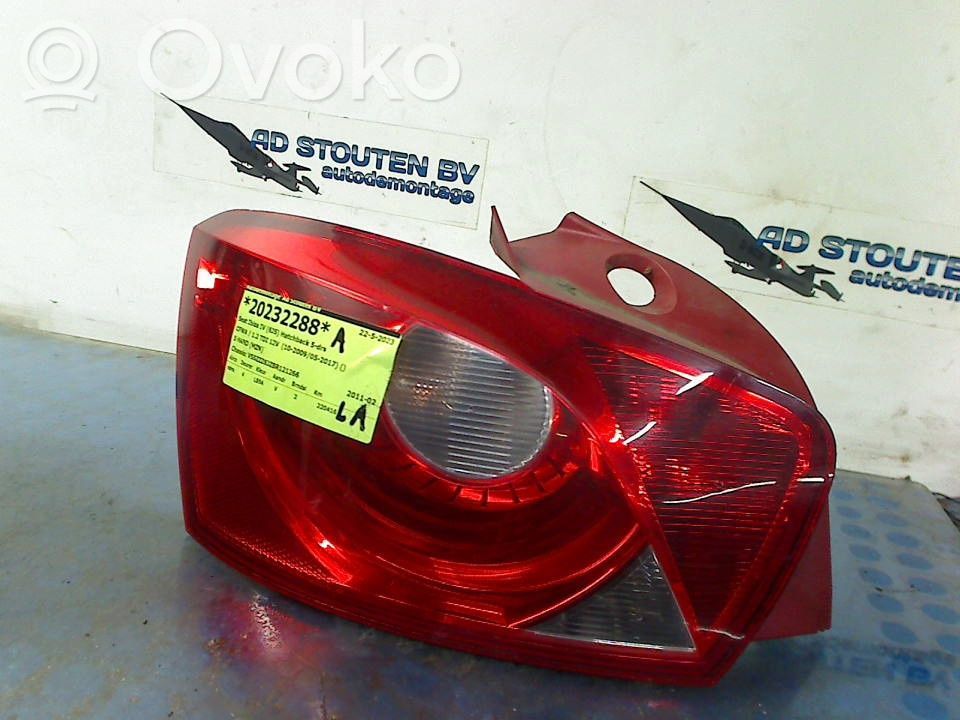 Seat Ibiza IV (6J,6P) Luz trasera/de freno 