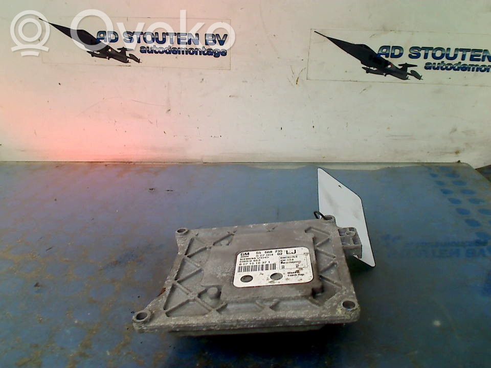 Opel Astra H Moottorin ohjainlaite/moduuli 