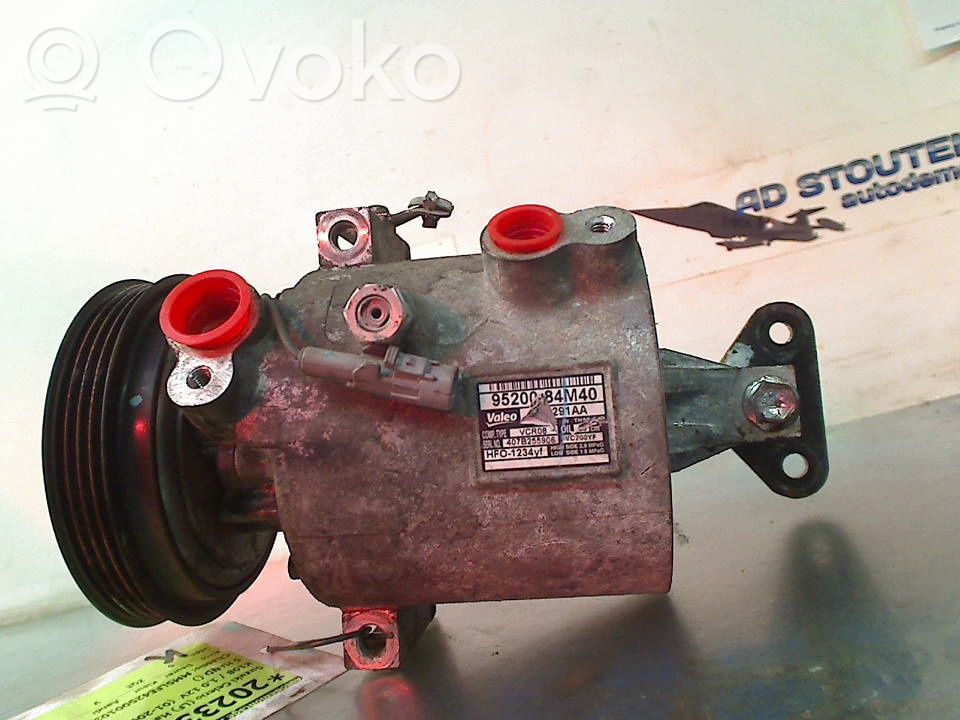 Suzuki Celerio Ilmastointilaitteen kompressorin pumppu (A/C) 