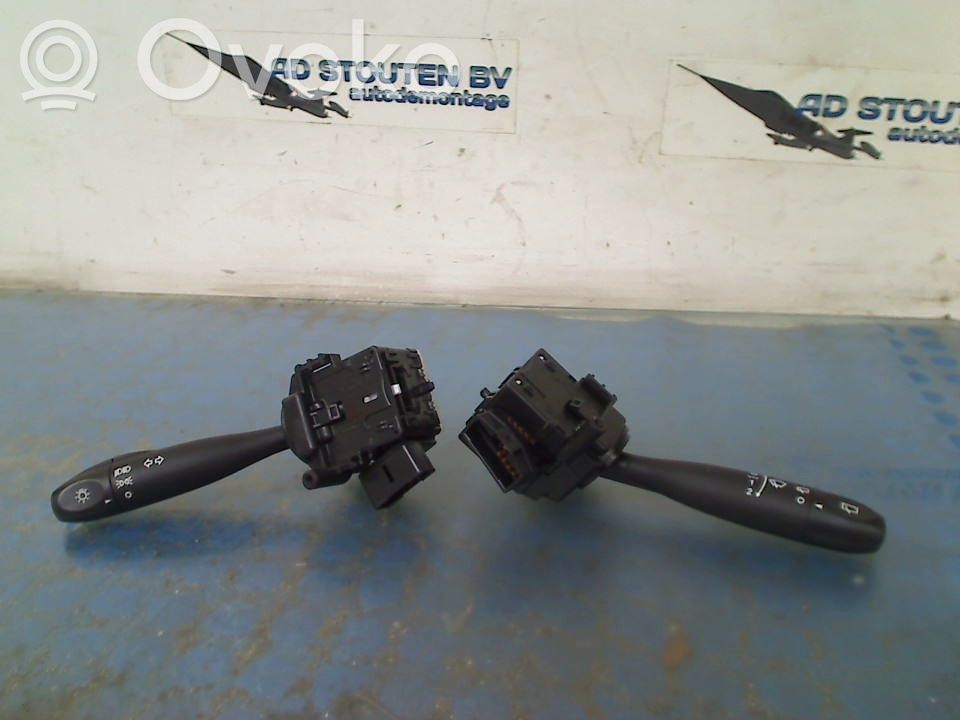 Hyundai i10 Boutons / interrupteurs volant 