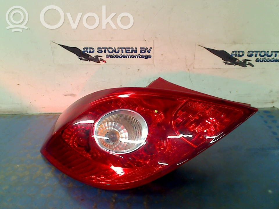 Opel Corsa D Lampa tylna 