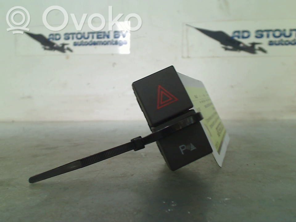 Ford C-MAX I Hazard light switch 