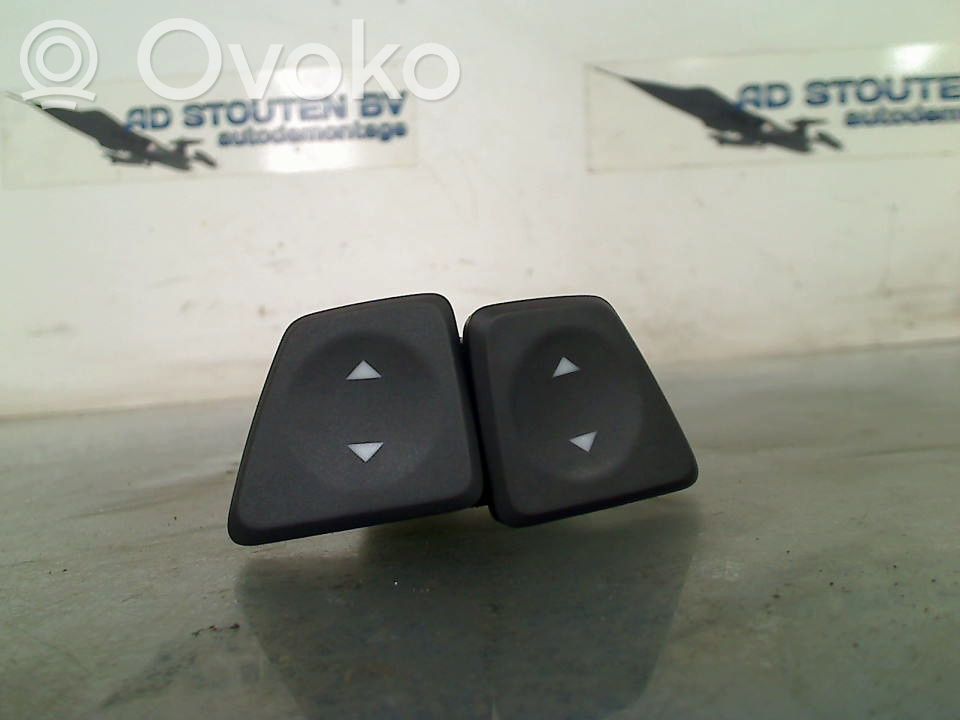 Fiat 500 Electric window control switch 